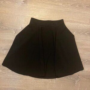 Minimalist Black Pleated Skirt